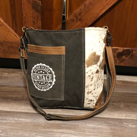 Myra vintage stamp shoulder bag up cycled - Picture 3 of 8